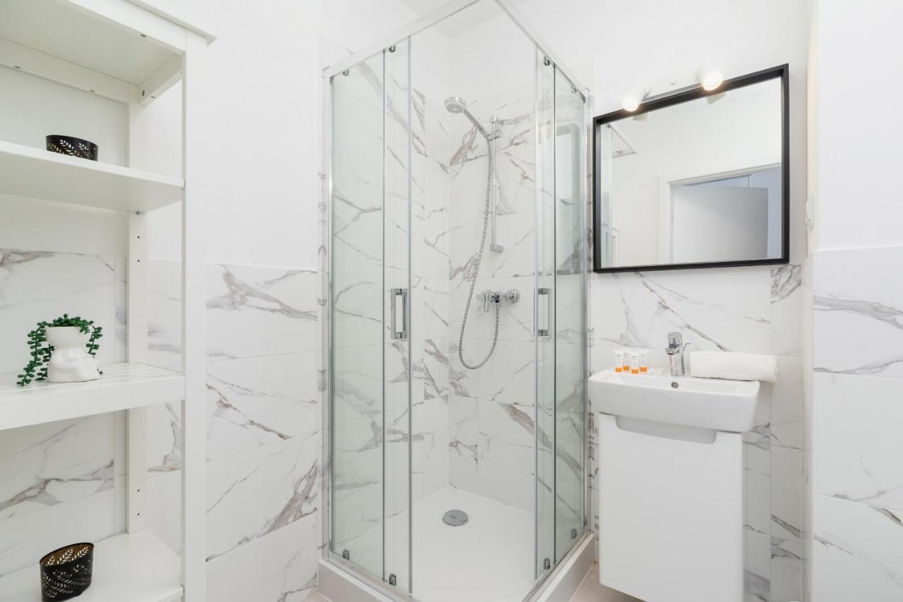 Elegant Pet-Friendly Studio In Krakow By Noclegi Renters Kültér fotó